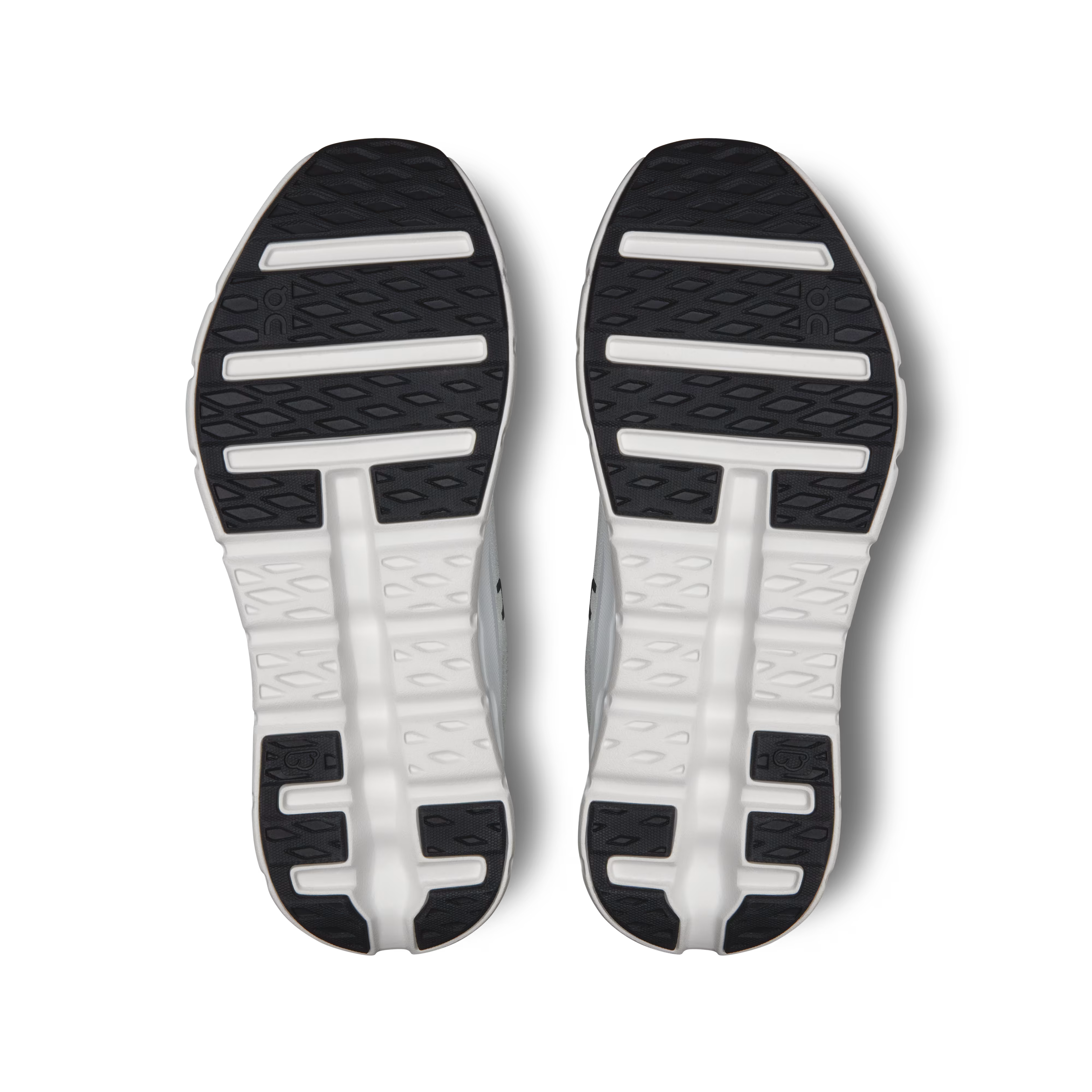 ON RUNNING- TILT BLACK WHITE